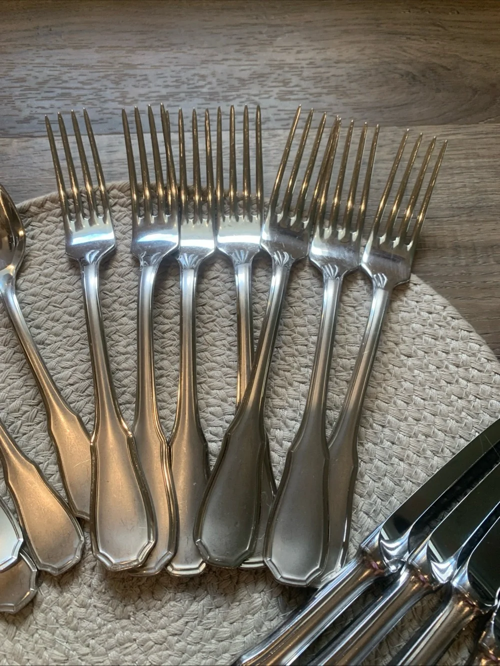 Guy Degrenne Set of 21 Pieces France Flatware